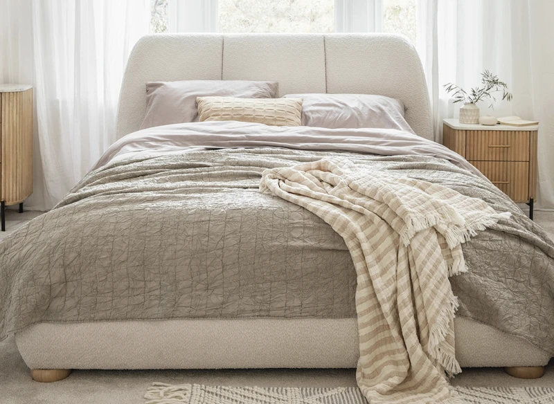 Reed Chunky Boucle Bedstead